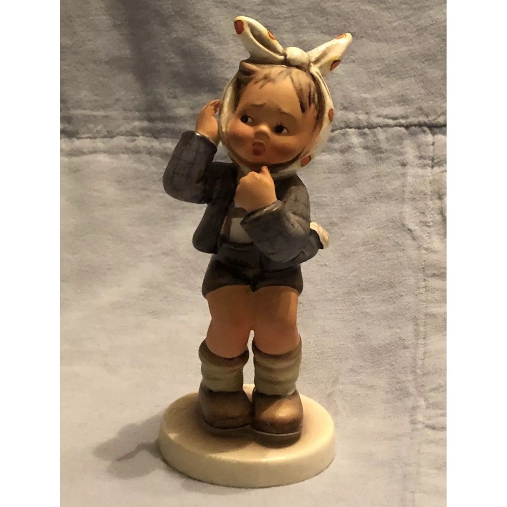 GOEBEL HUMMEL FIGURINE BOY WITH TOOTHACHE  #217 TMK 5-1/2" TALL